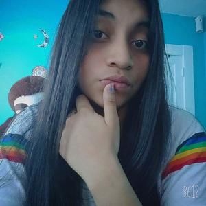 Meet your Posher, Monica